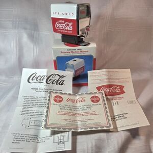 1958 FOUNTAIN MACHINE MUSICAL "THINGS GO BETTER WITH COKE" FROM 1997 TESTED